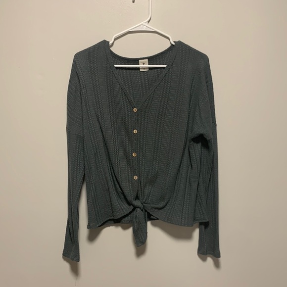 Sweater with buttons and tie - Picture 1 of 1